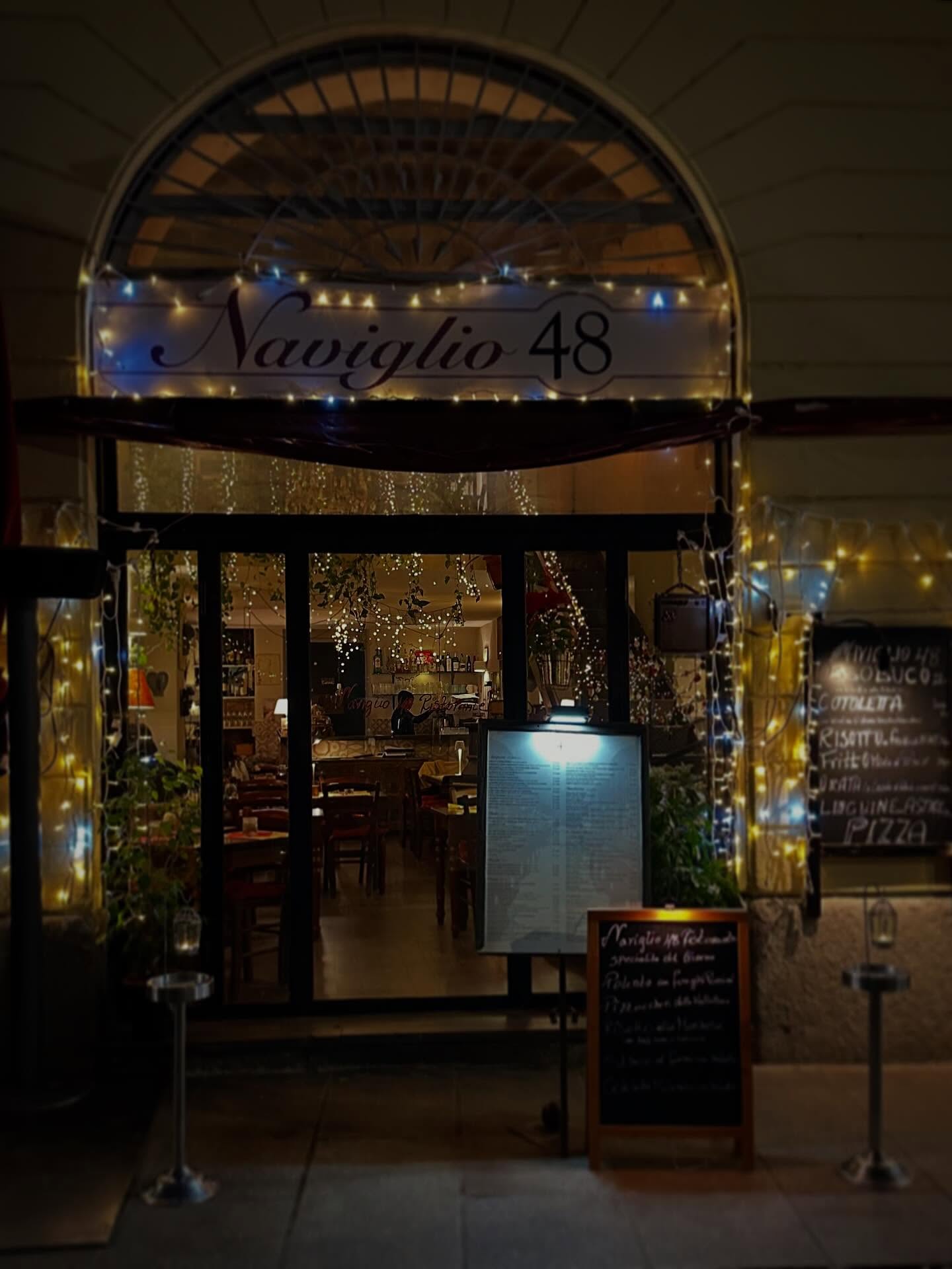 Ristorante con specialità milanesi al Naviglio Grande Milano